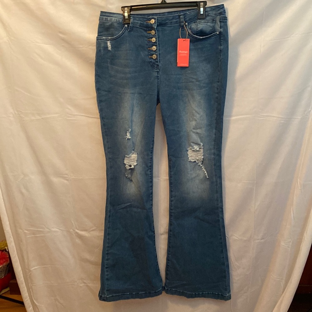 New Flamingo size xl flare jeans